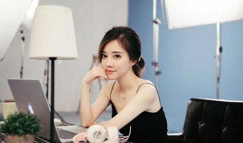 明星网红同台冯提莫,跨界合作引热议
