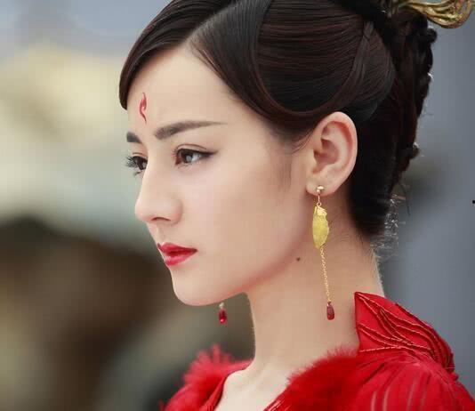 女明星网红和男的,网红女明星与神秘男士的浪漫邂逅