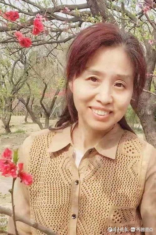 明星网红穿马甲照片高清