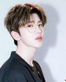 明星网红胖子哥简介图片,网红界的健身达人，用汗水铸就健康人生