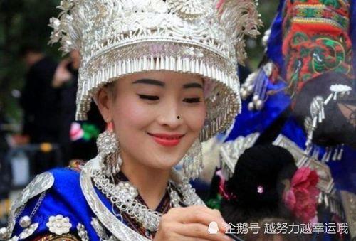 苗族姑娘明星网红是谁,她如何成为民族文化的传播使者