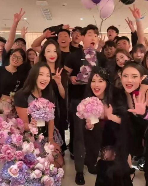 明星网红齐聚上阵图片