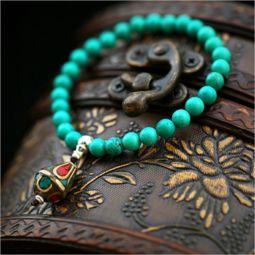 明星网红戴的绿松石图片,明星网红的时尚配饰风采