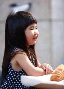 黑发明星网红是谁呀,黑发明星网红是谁？揭秘网络红人背后的故事